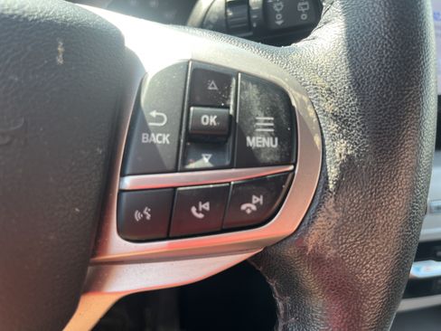 Used 2021 Ford Explorer XLT w/ Equipment Group 202A AWD/4WD image 25