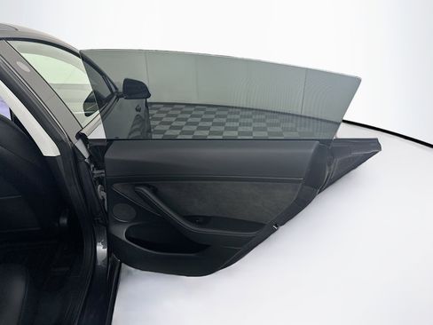 Used 2023 Tesla Model 3 Standard Range RWD image 28