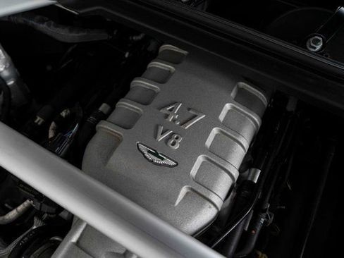 Used 2010 Aston Martin V8 Vantage Roadster image 28
