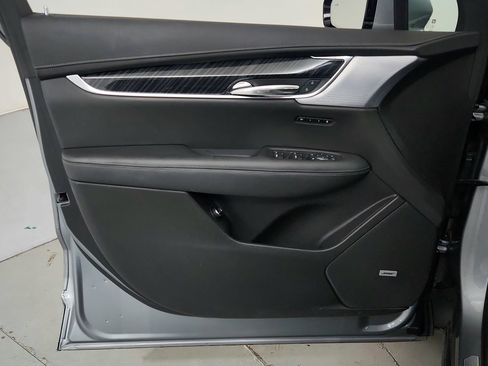 Certified 2024 Cadillac XT6 Premium Luxury w/ Technology Package AWD/4WD image 16