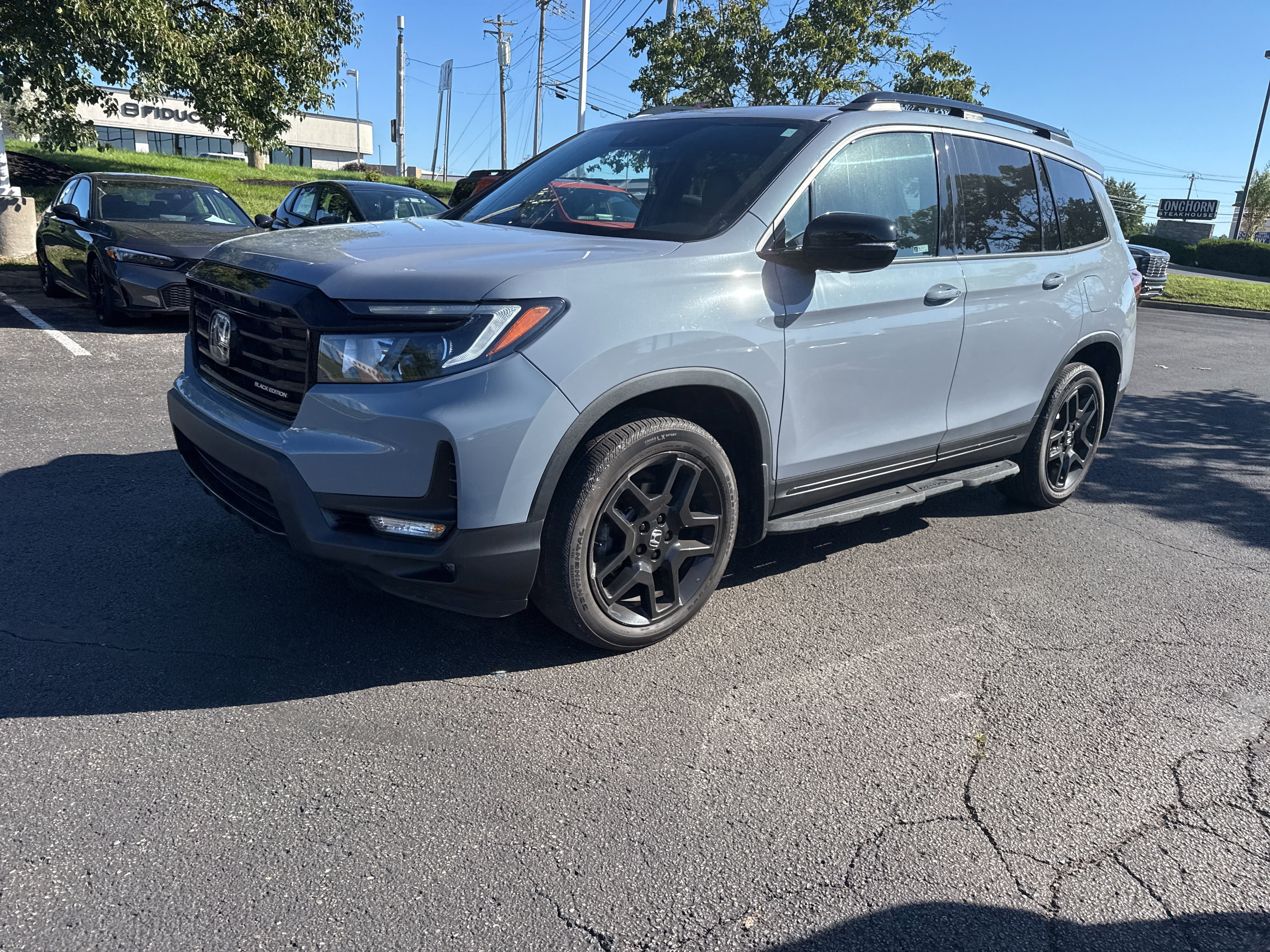 Used 2024 Honda Passport Black Edition image 12