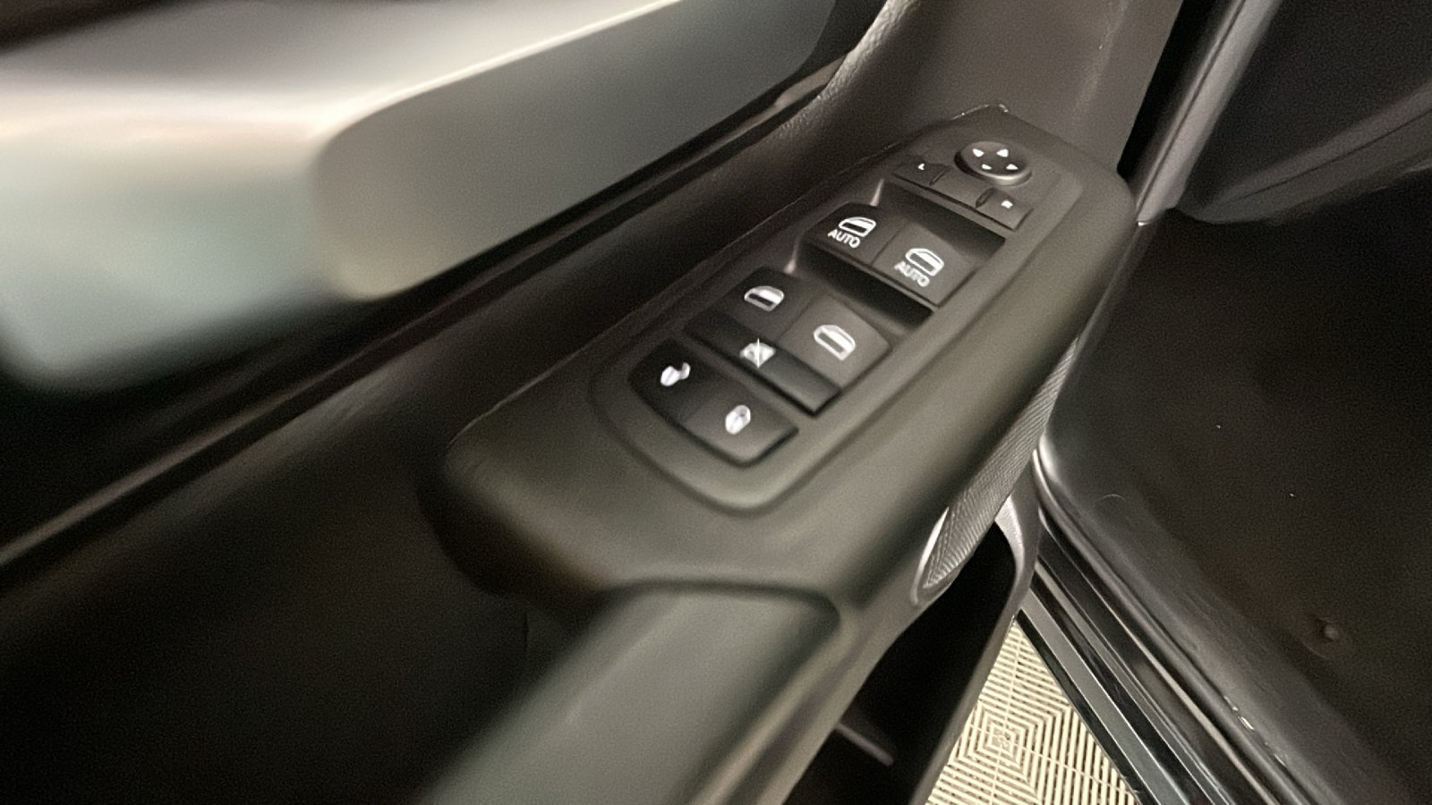 Used 2024 RAM 1500 Tradesman AWD/4WD image 12