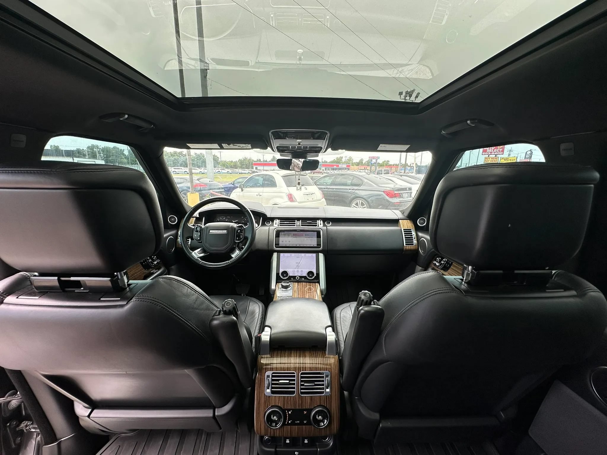Used 2018 Land Rover Range Rover HSE AWD/4WD image 15