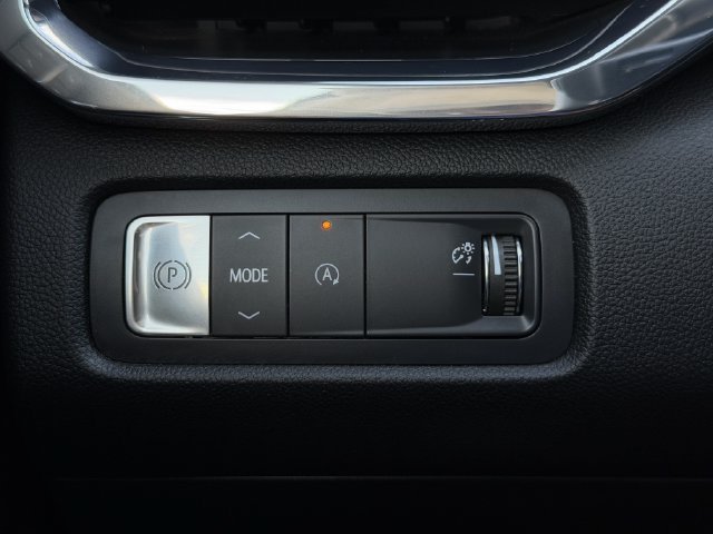 Used 2025 GMC Acadia Denali w/ LPO, Floor Liner Package FWD image 22