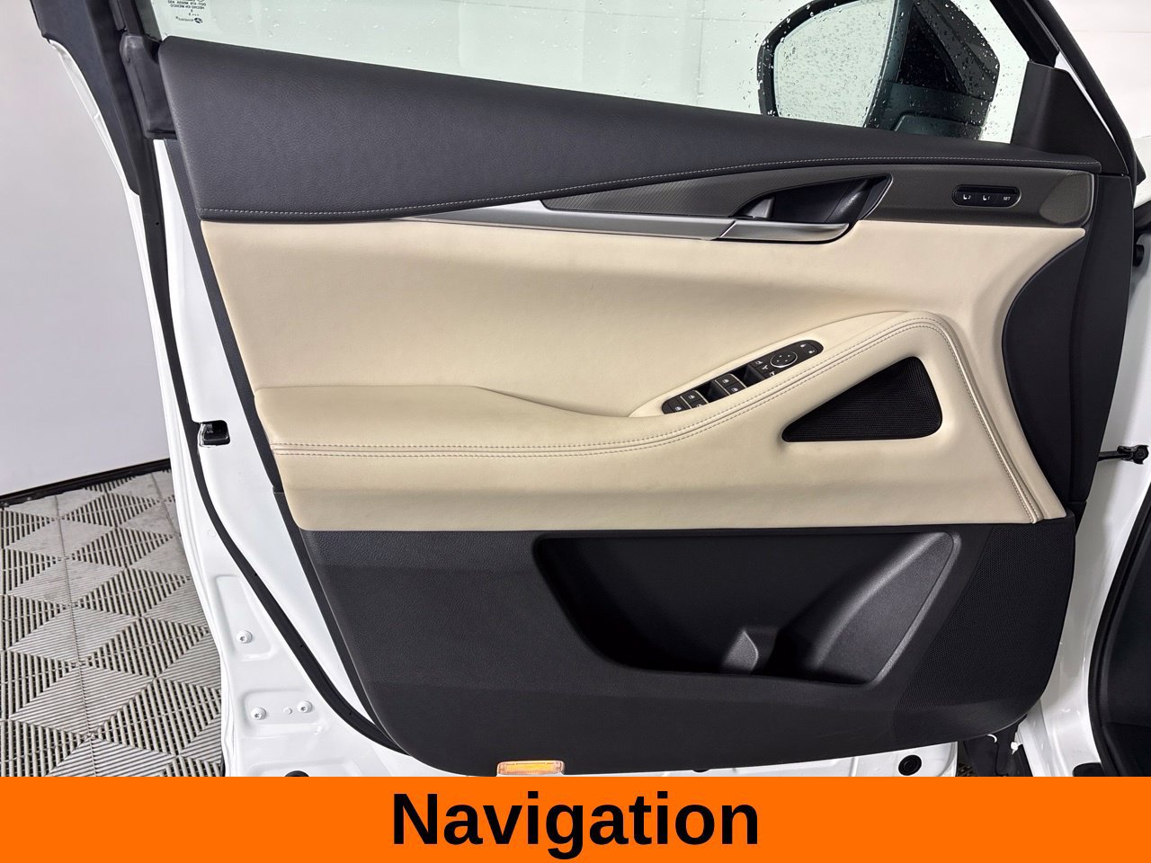 Used 2023 INFINITI QX60 Luxe w/ Cargo Package AWD/4WD image 11