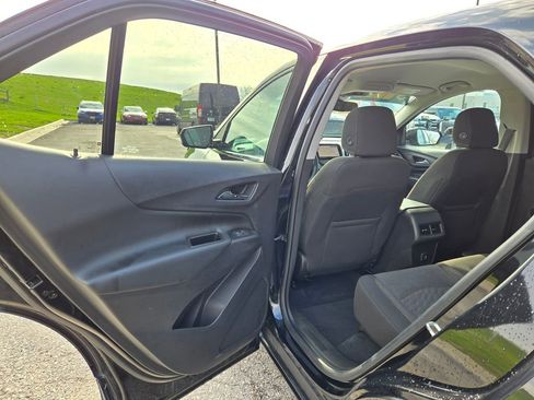 Used 2021 Chevrolet Equinox LT image 27
