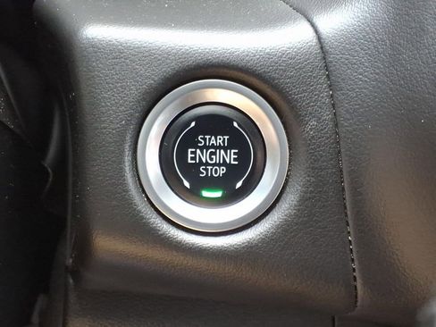 Used 2024 Chevrolet Tahoe LT AWD/4WD image 30