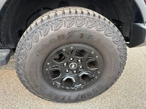 Used 2025 Ford Bronco Badlands AWD/4WD image 5