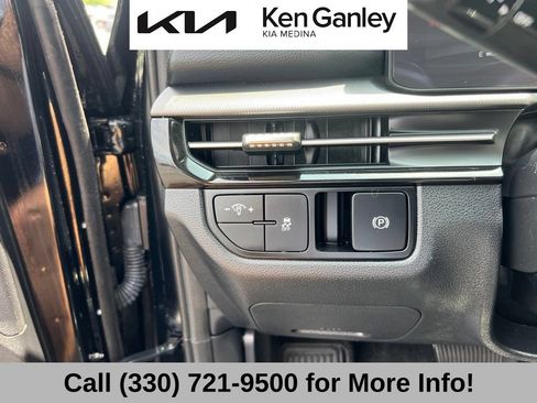 Certified 2026 Kia Sportage LX w/ LX Convenience Package FWD image 30