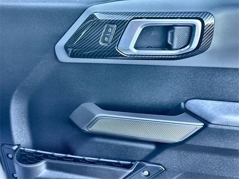 Used 2022 Ford Bronco Everglades image 22