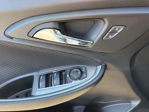 Used 2024 Chevrolet Malibu LT image 25
