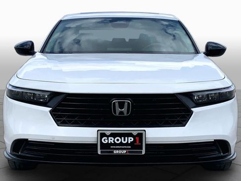 Used 2025 Honda Accord SE image 4