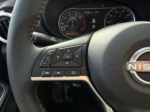 New 2025 Nissan Versa SR w/ Trunk Package image 22