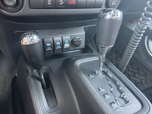 Used 2012 Jeep Wrangler Unlimited Sport image 73