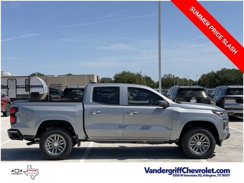 New 2026 Chevrolet Colorado LT w/ LT Convenience Package AWD/4WD image 3