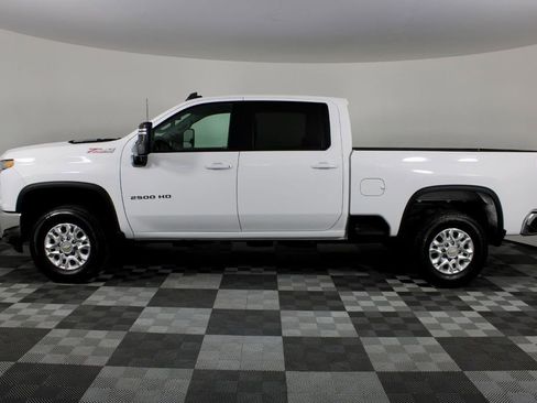 Used 2023 Chevrolet Silverado 2500 LT image 4