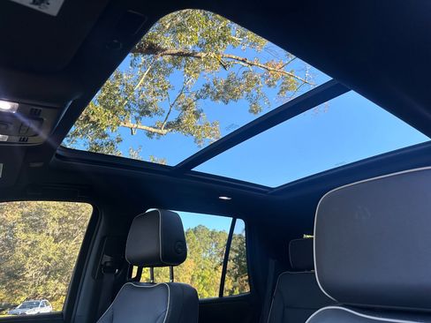 Used 2023 Chevrolet Tahoe Premier w/ Max Trailering Package image 16