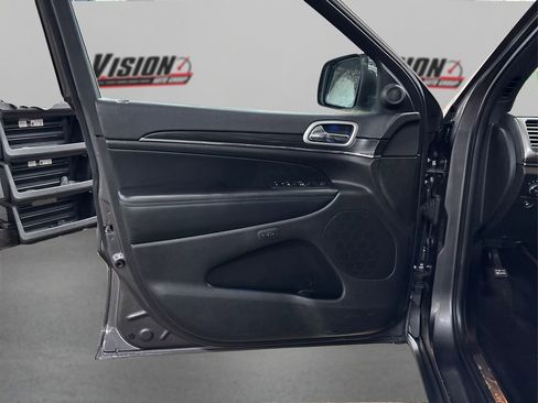 Used 2020 Jeep Grand Cherokee Limited image 24