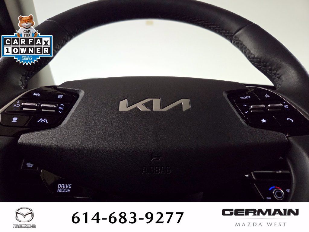 Used 2024 Kia Niro SX Touring FWD image 23