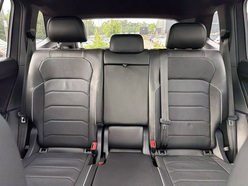 Used 2024 Volkswagen Tiguan SEL R-Line w/ MDO Package, Two-Row AWD/4WD image 29