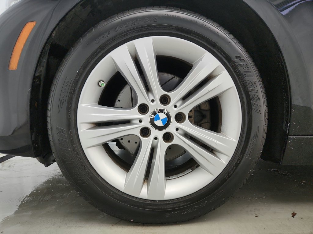 Used 2017 BMW 330i xDrive Sedan AWD/4WD image 39