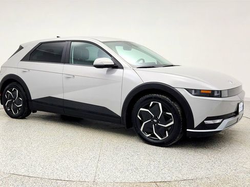 Used 2023 Hyundai Ioniq 5 SEL image 3