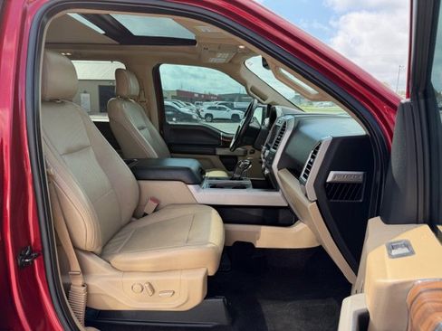 Used 2016 Ford F150 Lariat w/ Equipment Group 502A Luxury image 9