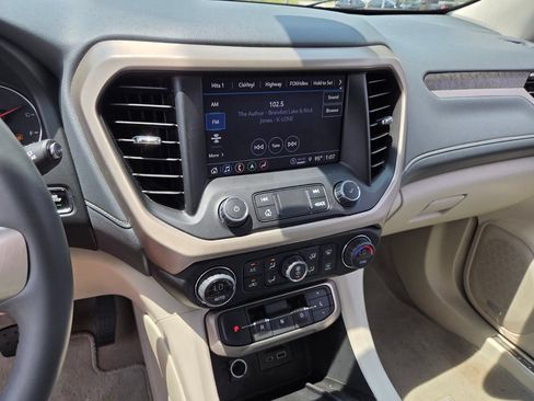 Used 2023 GMC Acadia Denali AWD/4WD image 24