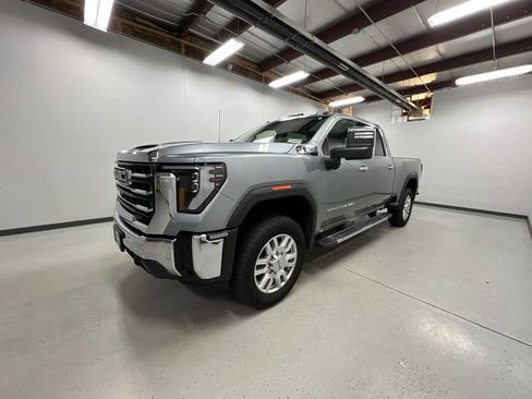 Certified 2024 GMC Sierra 2500 SLT w/ SLT Convenience Package AWD/4WD image 4