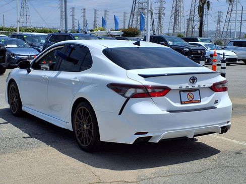 Certified 2023 Toyota Camry SE w/ Convenience Package AWD/4WD image 4