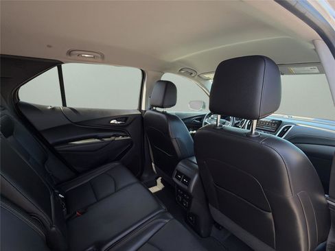 Used 2018 Chevrolet Equinox Premier AWD/4WD image 22