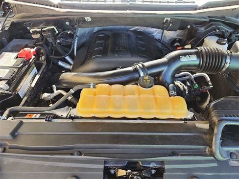 Used 2015 Ford F150 Lariat image 30