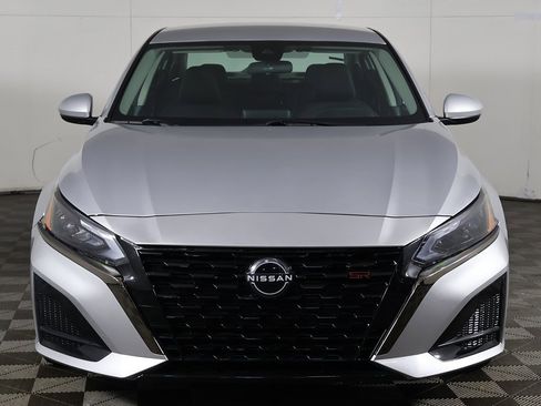 Used 2023 Nissan Altima 2.5 SV image 8