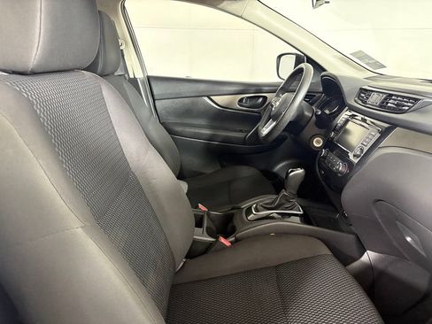 Used 2019 Nissan Rogue Sport S FWD image 14