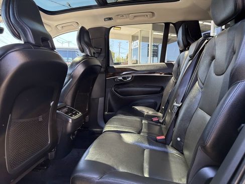 Used 2019 Volvo XC90 T6 Momentum w/ Advanced Package AWD/4WD image 25