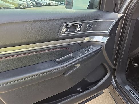 Used 2017 Ford Explorer Sport w/ Equipment Group 401A AWD/4WD image 30