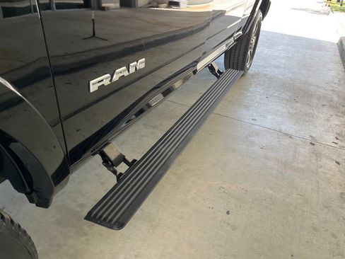 New 2024 RAM 2500 Limited image 17