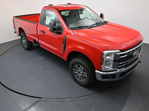 New 2025 Ford F350 XLT w/ FX4 Off-Road Package image 17