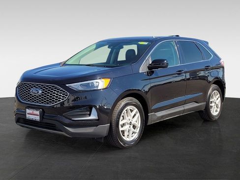 Used 2024 Ford Edge SEL image 8