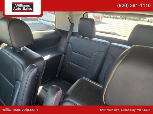 Used 2020 GMC Acadia SLT w/ LPO, Floor Liner Package AWD/4WD image 15