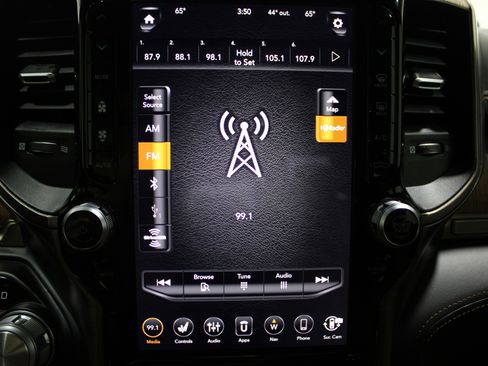 Used 2019 RAM 1500 Limited image 15