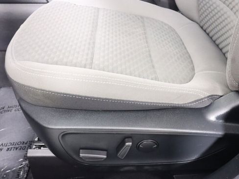 Used 2021 Ford Escape SE FWD image 30
