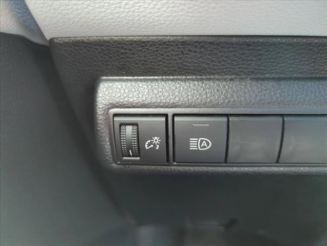 Certified 2025 Toyota Corolla SE FWD image 13