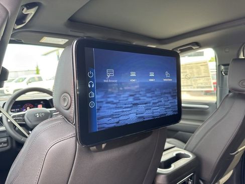 New 2026 Chevrolet Suburban RST w/ RST Capability Package image 15