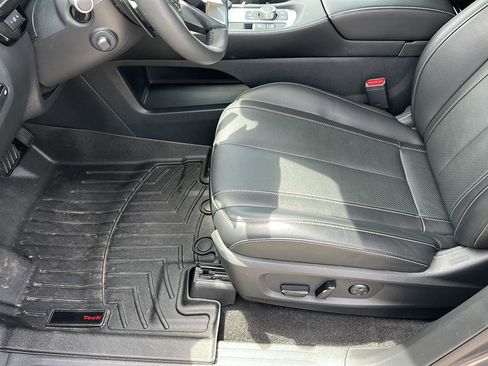 Used 2025 INFINITI QX60 Luxe FWD image 12