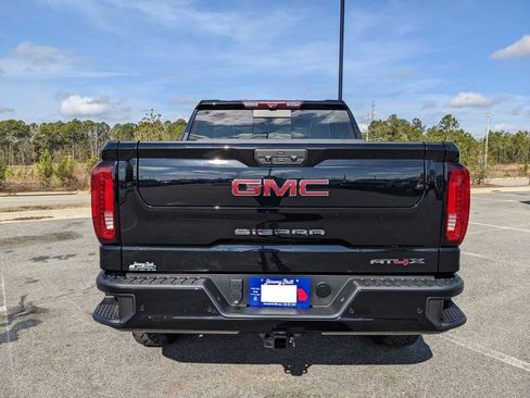 Used 2023 GMC Sierra 1500 AT4X image 24