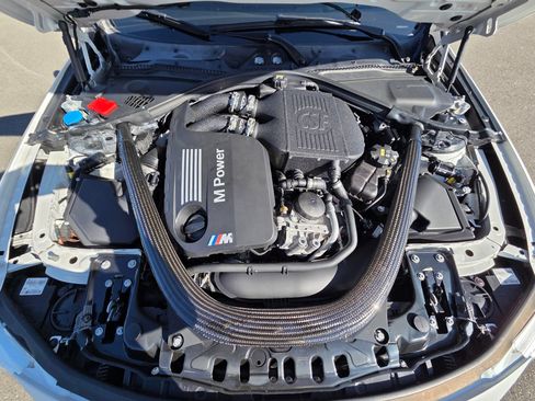 Used 2017 BMW M3 RWD image 9