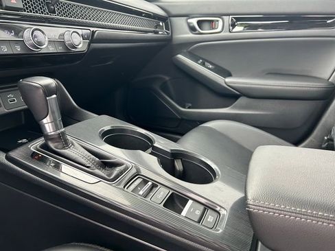 Used 2023 Honda Civic Touring image 25