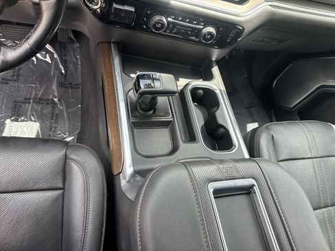 Used 2022 Chevrolet Silverado 1500 High Country w/ High Country Premium Package AWD/4WD image 24
