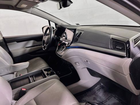 Used 2023 Honda Odyssey Touring image 32
